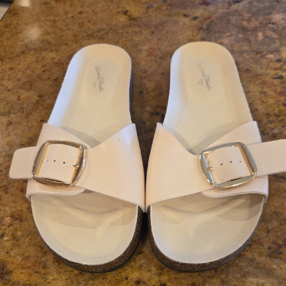 Universal Thread Cream Slide Sandals with Gold Buckle